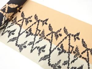 アンティーク　花更紗模様織り出し　八寸帯地反物